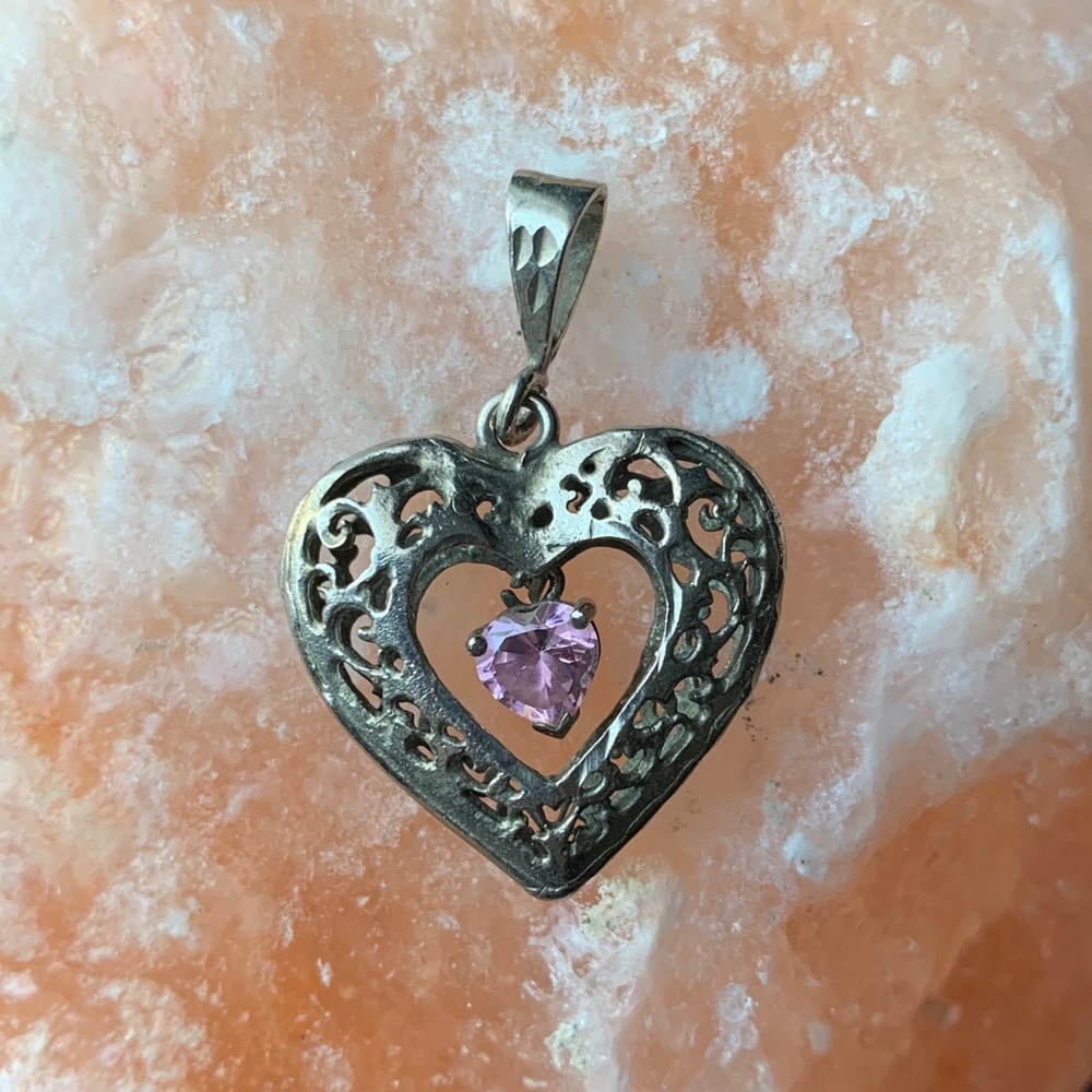 Filigree heart hollow pendant vintage sterling silver gemstone
